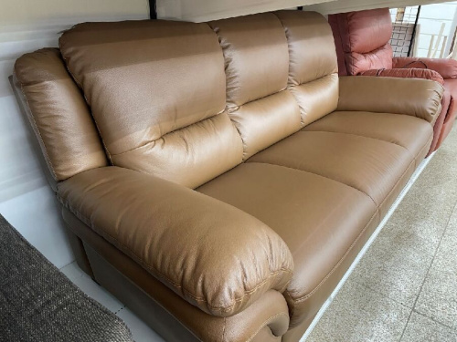 ソファーの関家具