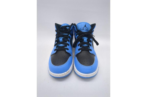 スニーカーのナイキ（NIKE）