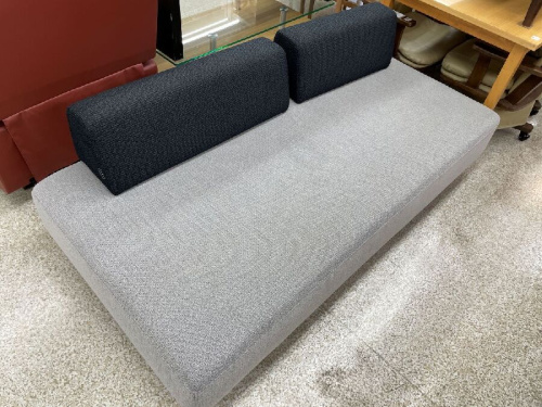 家具のソファー