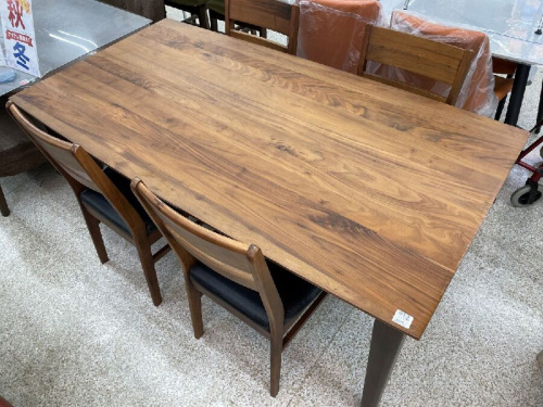 家具のダイニングセット