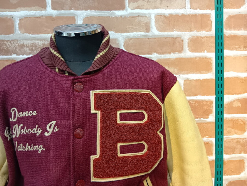 ファッションのアウター