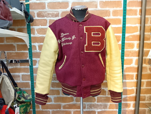 アウターのFULLCOUNT