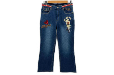 ファッションのジーンズ 