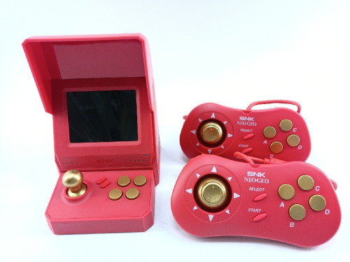 エンターテイメントのゲーム機