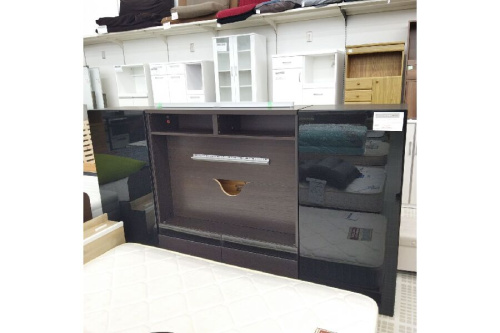 テレビボードのファミリー