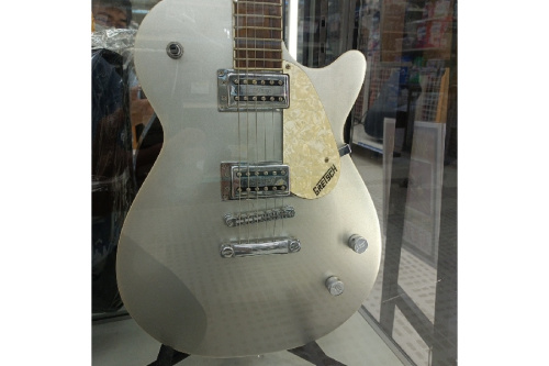 楽器・ホビーのエレキギター