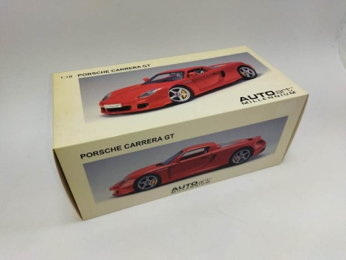 1/18のポルシェ