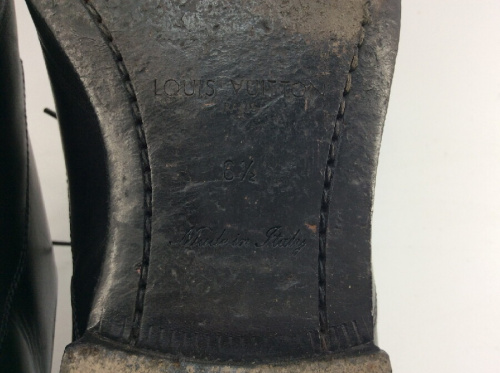 ビジネスシューズのレザー