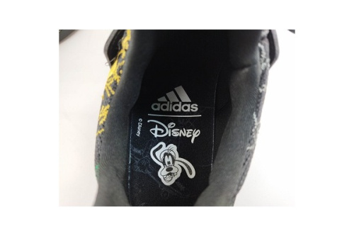 ultra boostのディズニーコラボ