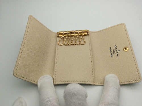 ブランドアイテムのLOUIS VUITTON
