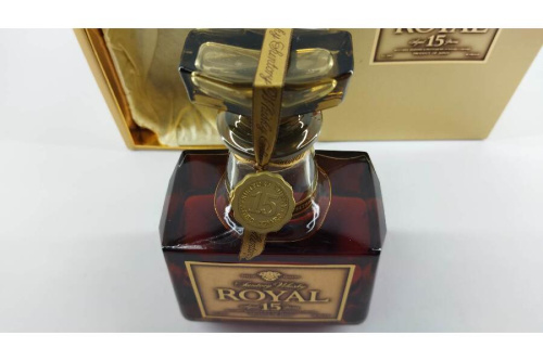 サントリーのROYAL15