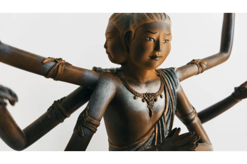 リアル仏像のフィギュア