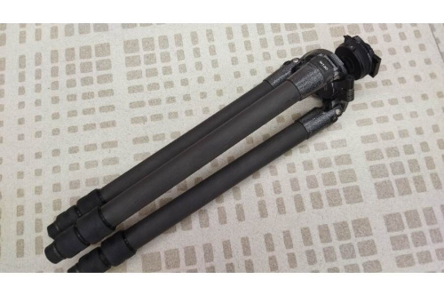 中古カメラの三脚