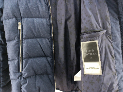 ダウンジャケットのTATRAS