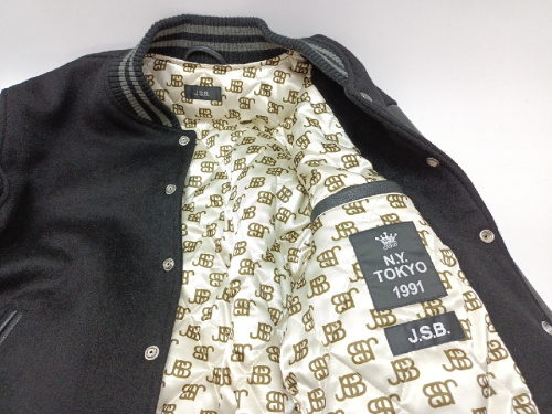 ジャケットのLDH