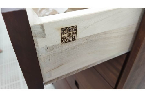 橋詰家具の高級チェスト