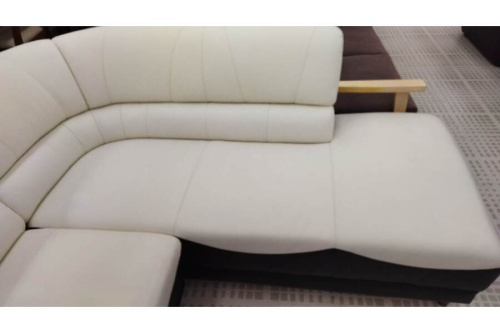 ツートンカラーの白×黒