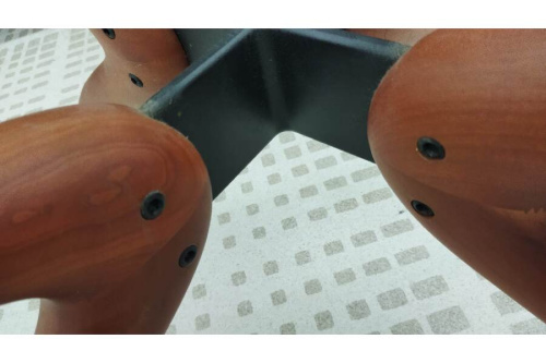 デヌオのセンターテーブル