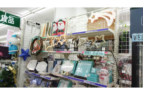 クリスマスグッズのツリー