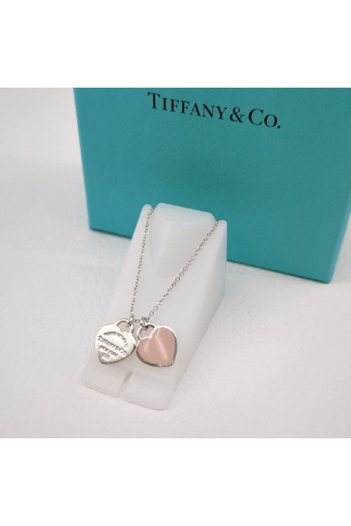 ジュエリーのネックレス