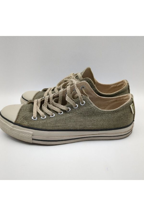 スニーカーのコンバース(CONVERSE)