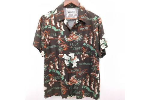 ファッションのアロハシャツ