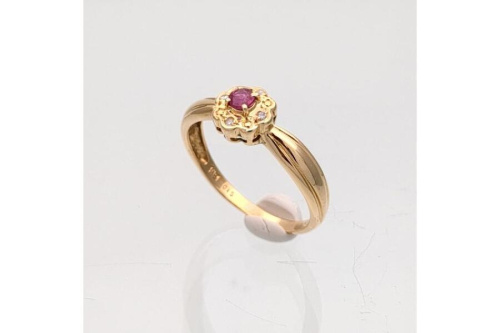 ジュエリーのK18