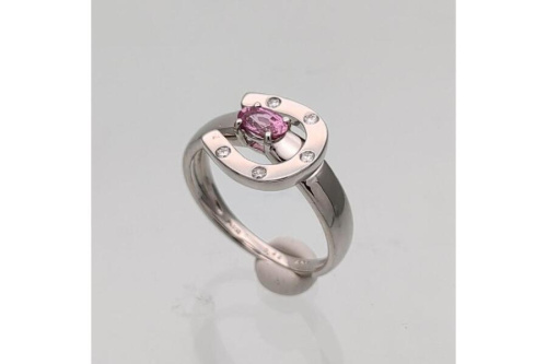 ジュエリーのリング