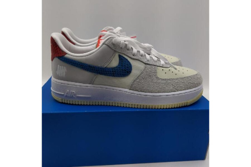 ナイキ（NIKE）のNIKE×UNDEFEATED