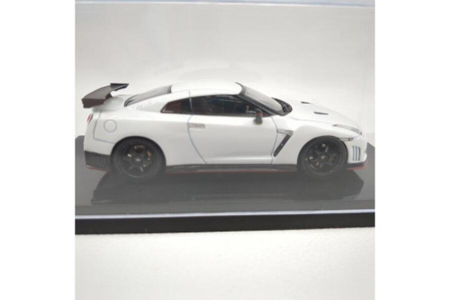 EBBROのNISSAN GT-R