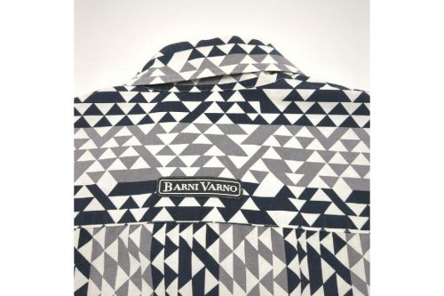 BARNI VARNOの長袖シャツ