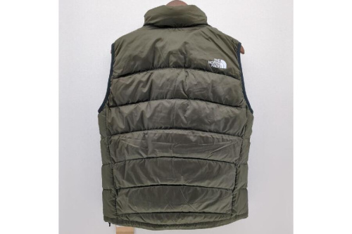ダウンベストのザ・ノース・フェイス（The North Face）