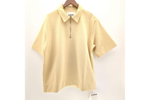 ファッションのトップス