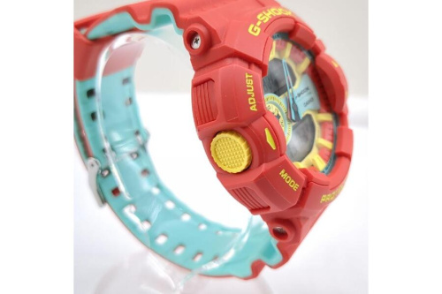 GA-400CM-4AJFのクォーツ