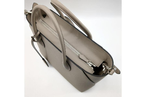 ショルダーバッグ