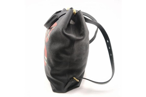 グッチ（GUCCI）のスネークプリント