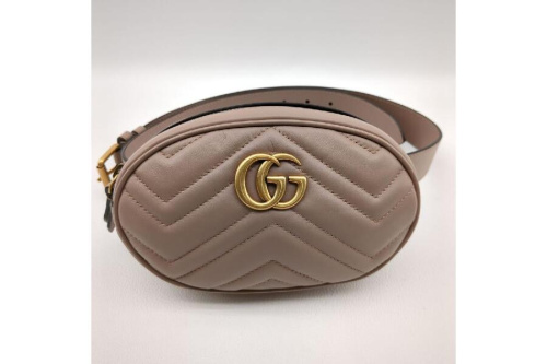 バッグのウエストポーチ