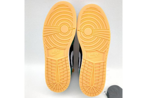 AIR JORDAN 1のキッズ