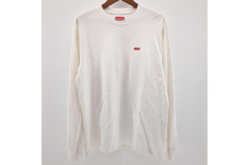 ファッションのTシャツ