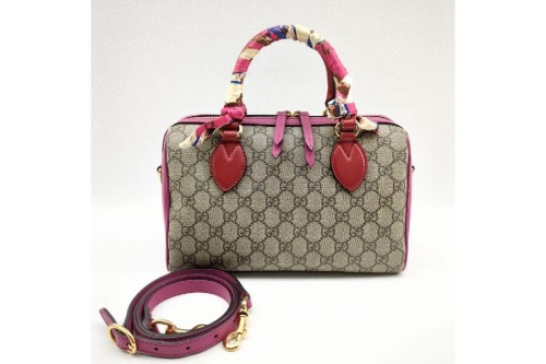 バッグのハンドバッグ