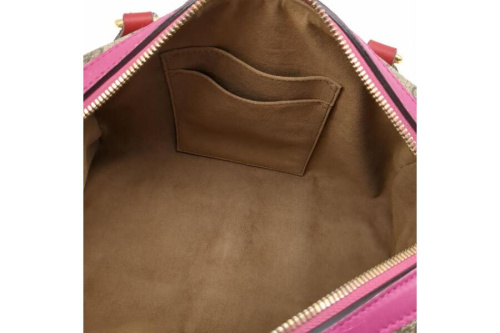 GGスプリームの社外スカーフ付き