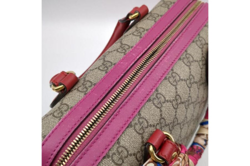 社外スカーフ付き