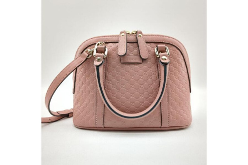 バッグのショルダーバッグ