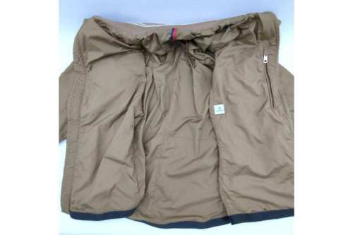 ナイロンジャケッのミリタリー