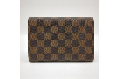 3つ折り財布のルイ・ ヴィトン(LOUIS VUITTON)