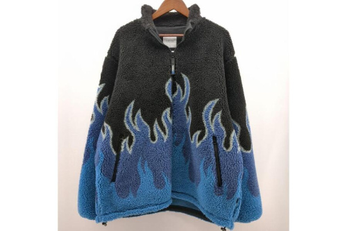 ファッションのアウター