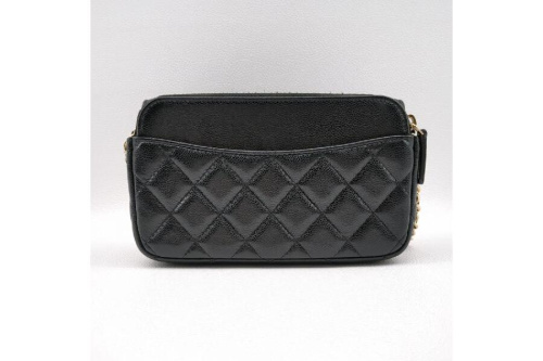 ショルダーバッグのシャネル(CHANEL)