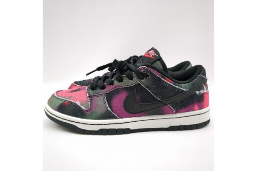 スニーカーのナイキ(NIKE)