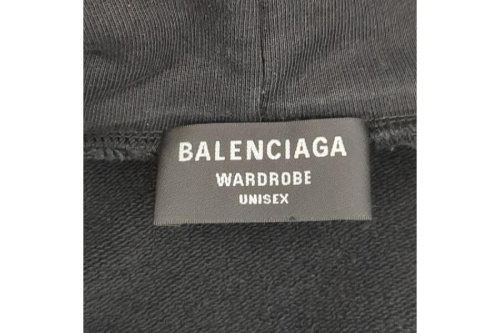 バレンシアガ（Balenciaga）のパーカー