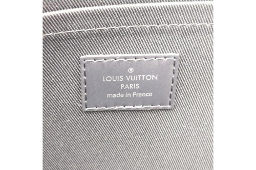 ルイ・ ヴィトン（LOUIS VUITTON）のダミエグラフィット